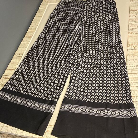 New York & Company Pants - New York and Company wide leg pants size XS